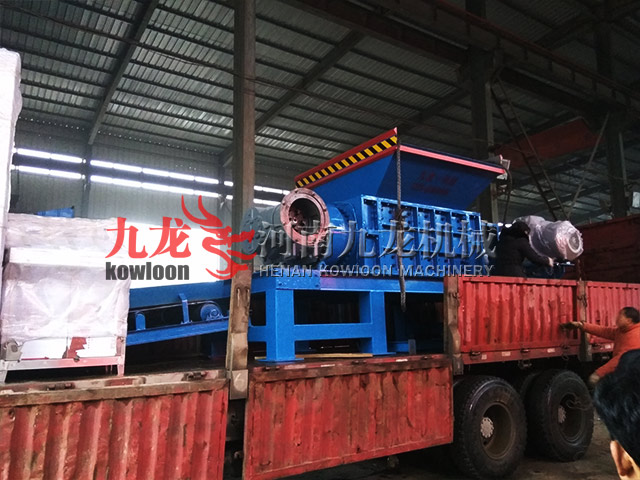 發(fā)往濟(jì)源的撕碎機(jī)現(xiàn)場(chǎng)